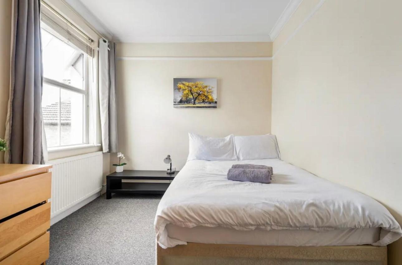 Lovely 3-Bed 20 Minutes To Central London Kültér fotó