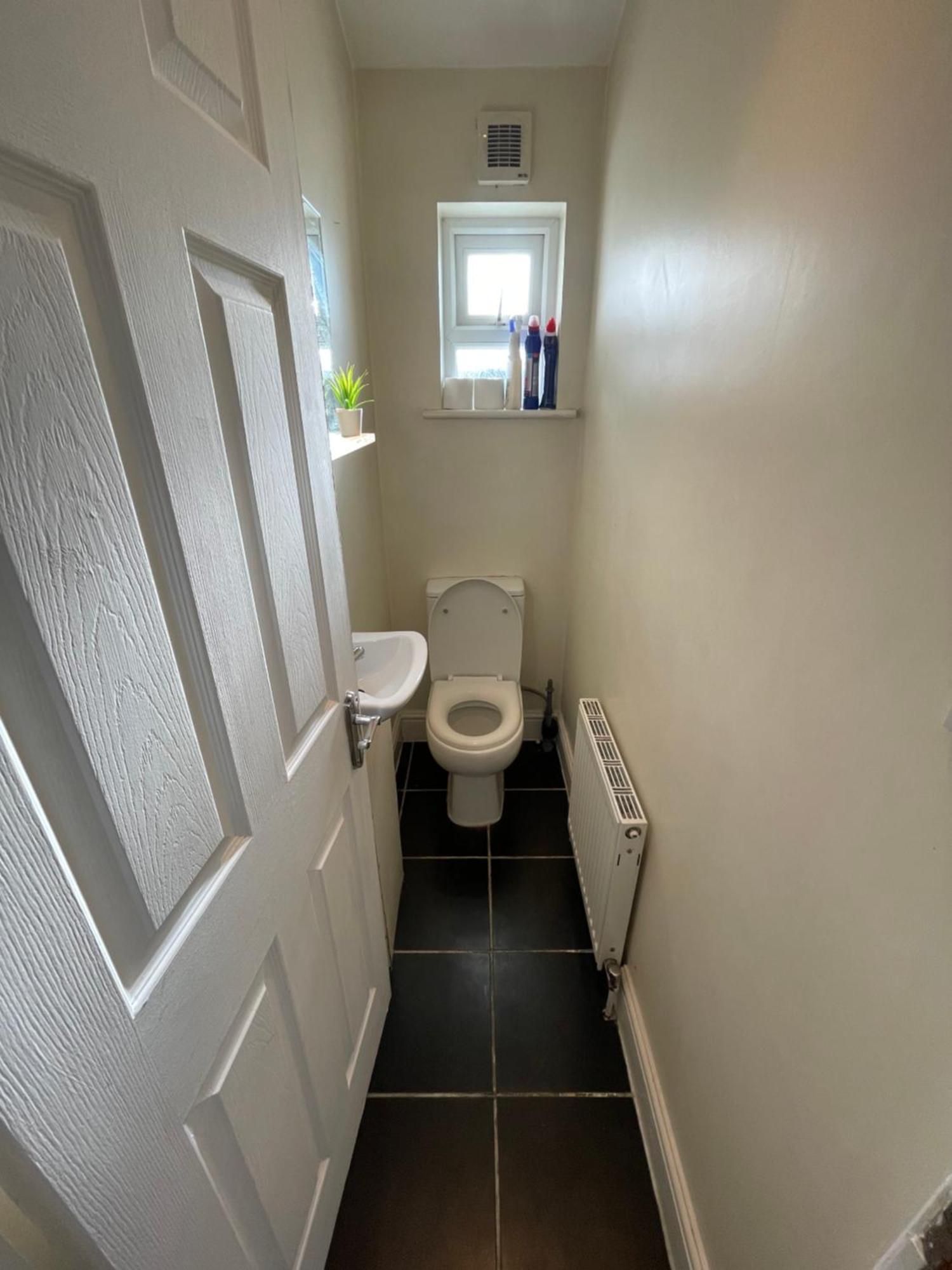 Lovely 3-Bed 20 Minutes To Central London Kültér fotó